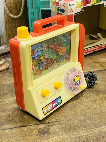 من البنود الشحيحة؛ لعبة أطفال جميلة جدا مخزنة بالك...