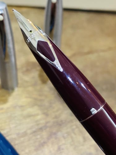 من البنود الشحيحة ومن أجمل الأقلام فترة الثمانينات...