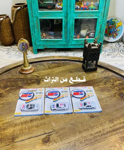 من البنود الشحيحة؛ سيارات صاج صغيرة الحجم دعاية لش...