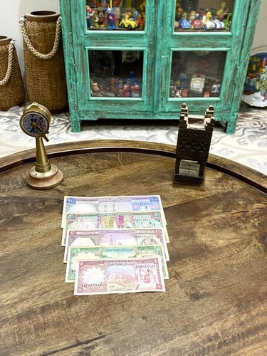 الإصدار الثالث من مؤسسة النقد العربي السعودي؛ طقم...