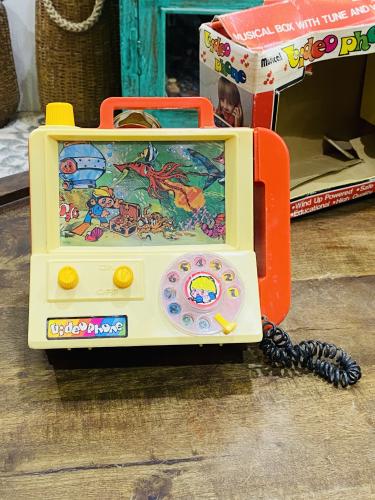 من البنود الشحيحة؛ لعبة أطفال جميلة جدا مخزنة بالك...