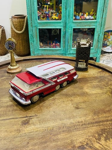 من البنود الشحيحة جدا؛ سيارة صاج بلون مميز جداً ثق...