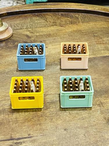 من البنود الشحيحة؛ برايات على شكل صندوق بيبسي القد...