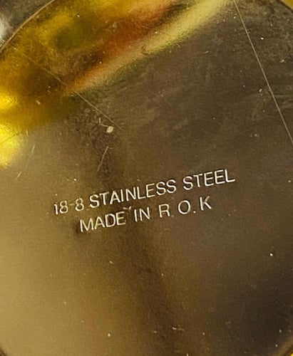 من النوادر؛ طقم أباريق بلون ذهبي مميز جداً من أجود...