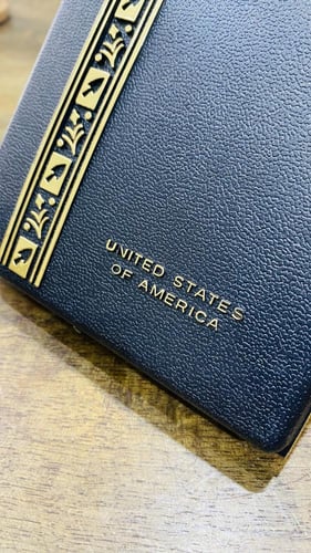 من النوادر؛ وسام استحقاق خاص بالجيش الأمريكي بالعل...