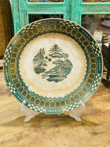 من أشهر الأواني الخزفية؛ صحن ماركة التاج (كراون) ا...