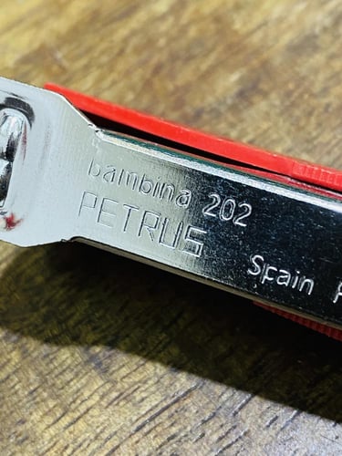 من النوادر؛ ميدالية دباسة صغيرة الحجم أنيقة جداً ا...