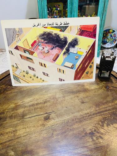 من النوادر؛ عدد ٩ شرائح تعليمية من الورق المتين بط...