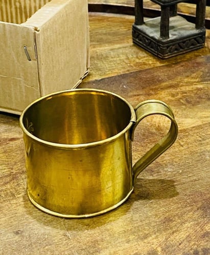 من البنود المميزة؛ كأس من المعدن المتين صناعة يدوي...