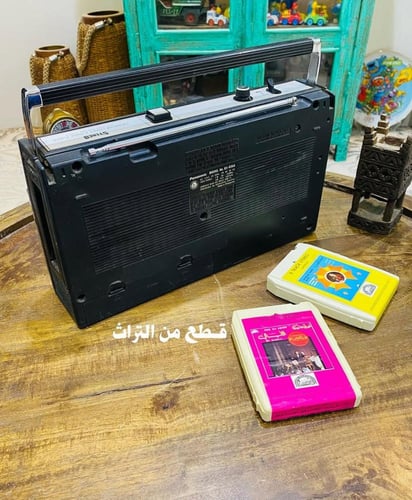 من نوادر الأجهزة؛ جهاز ٢ في ١ راديو ومشغّل كاتريج...