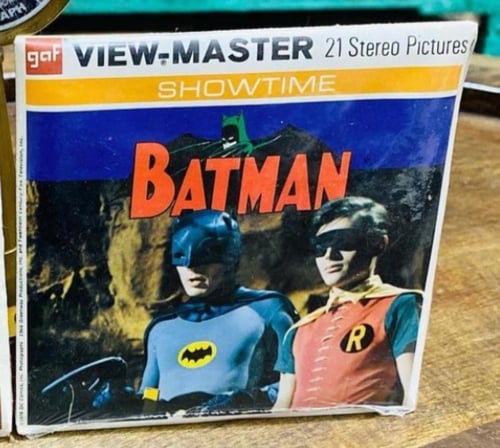 من البنود الشحيحة؛ مغلف بداخله عدد ٣ بكرات دائرية...