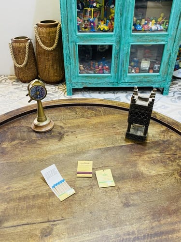 من البنود المميزة؛ كبريت قديم لفندق الحرية السعر ل...