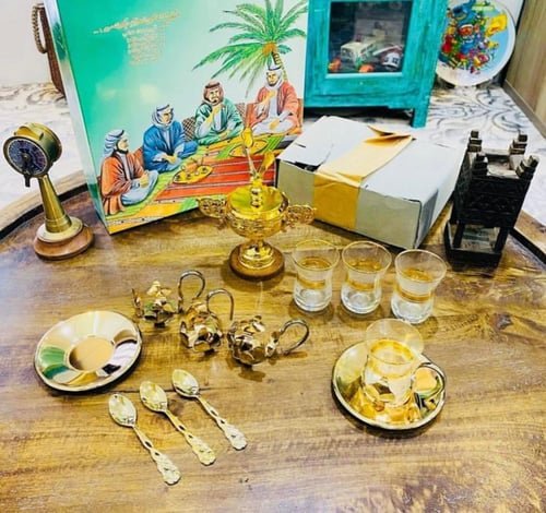 من البنود المميزة جداً؛ طقم الشاهي العربي مكوّن من...