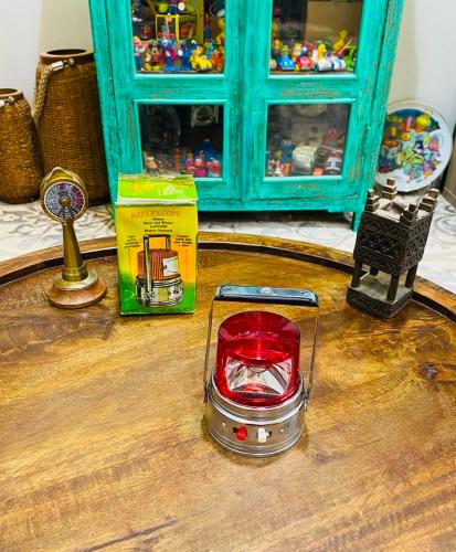 من النوادر؛ سيفتي أو فانوس للرحلات والكشافة؛ قديم...