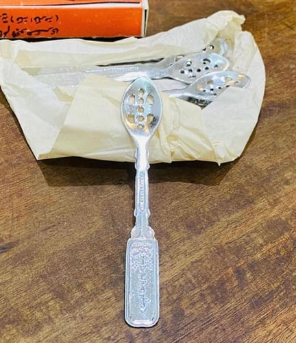 من البنود المميزة؛ كرتون بداخله عدد ١٢ ملعقة من ال...