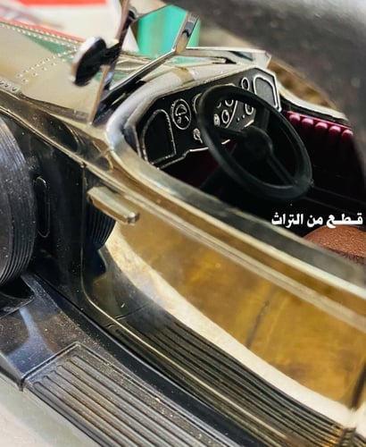 من الأجهز الشحيحة؛ رادیو سیارة على شكل سيارة روز ر...