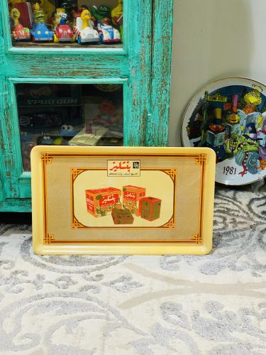 من البنود الشحيحة؛ طوفرية (صينية) أصلية بشعار شاهي...