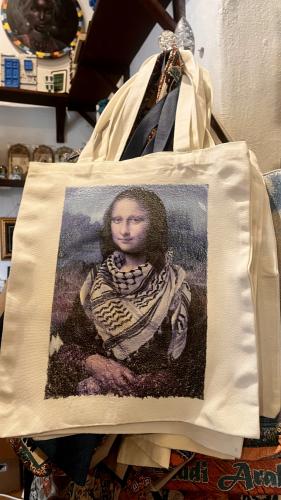 Tote bag