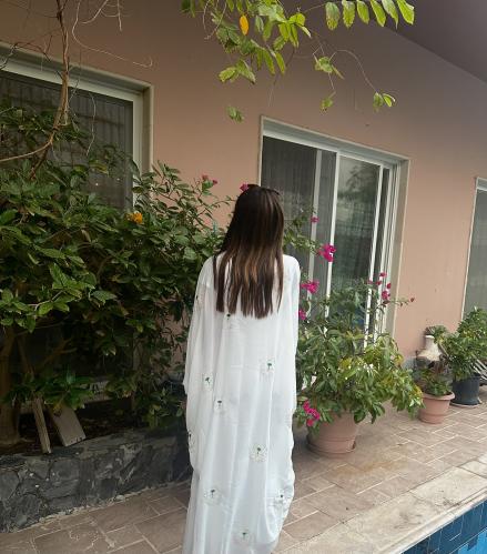 White abaya