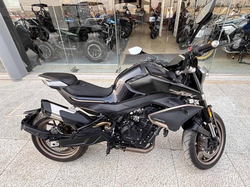 CFMOTO 800NK مستعملة – مفحوصة ومعتمدة من الوكيل