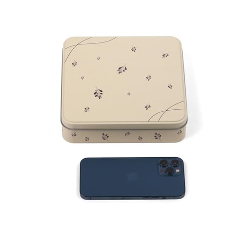 علبة معدنية مربعة فاخرة لون بيج|19.7*19.7*4.8سم