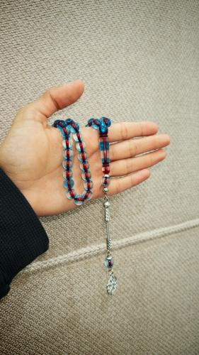 سبحة سماوي خيط احمر