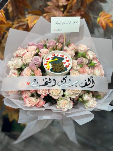 كوب كيك كوري مع إمكانية تغيير العبارة و الرسمة منس...