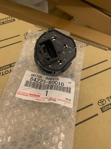 فرار دبل لاندكروزر2008-2011