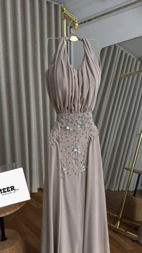 فستان سهرة بيج