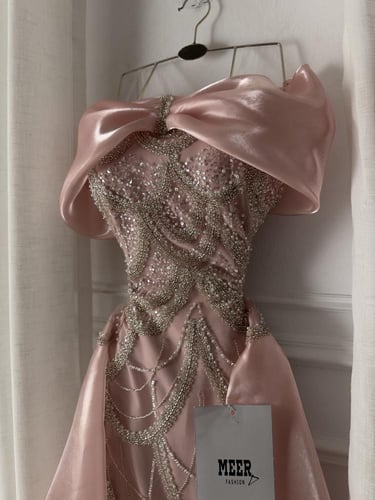 فستان سهرة وردي