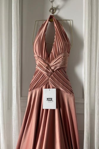 فستان أفراح