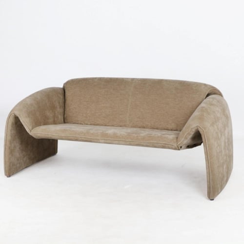 كنبة ثنائية بتصميم دائري قماش مخملي ناعم وفاخر ستا...