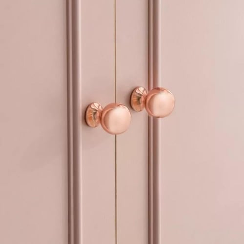 خزانة ملابس بـ3 أبواب ودرجين من أرميسيا