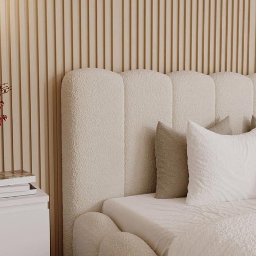 سرير فيلورا منجد بقماش بوكليه أوف وايت