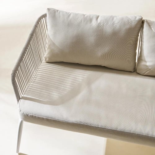 طقم طاولة قهوة للجلسات الخارجية مع 4 مقاعد ووسائد...