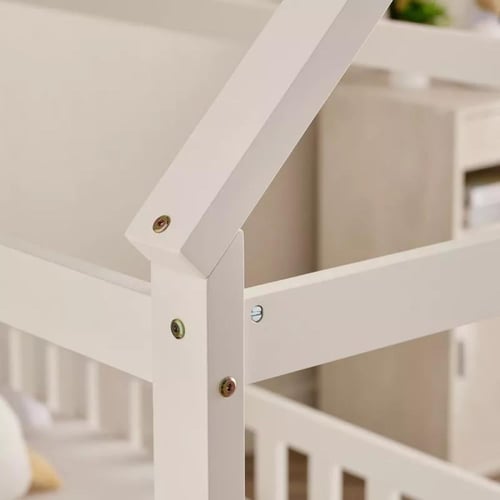 سرير أطفال مع سياج فردي خشب ابيض مصمم علي شكل منزل...