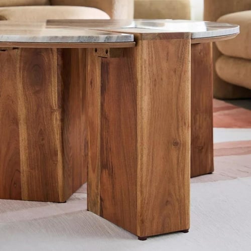 طاولة قهوة مارفيونا مستديرة بسطح رخام طبيعي و قاعد...