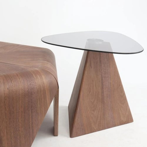 طقم طاولات أورسولا طاولة خشب تصميم هندسي جريء يبرز...