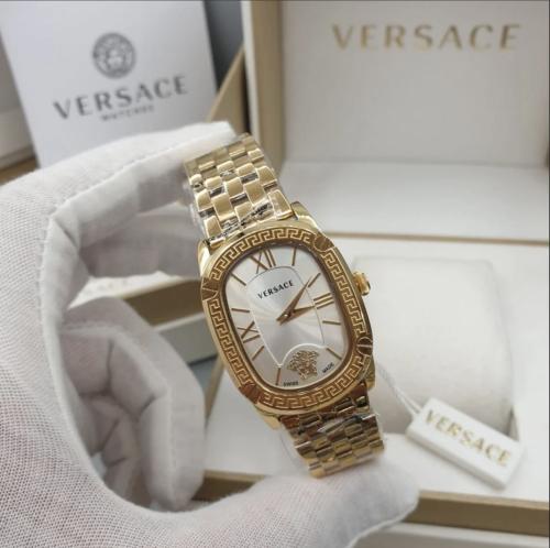 ساعة فرزاتشي نسائية VERSACE