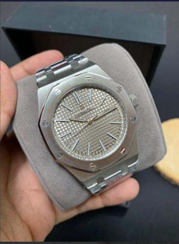 ساعة ادميرز بياجت Audemars Piguet
