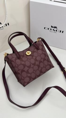 شنطة كوتش COACH