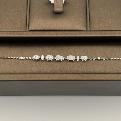 طقم ذهب عيار 18 الوزن 10.85 جرام