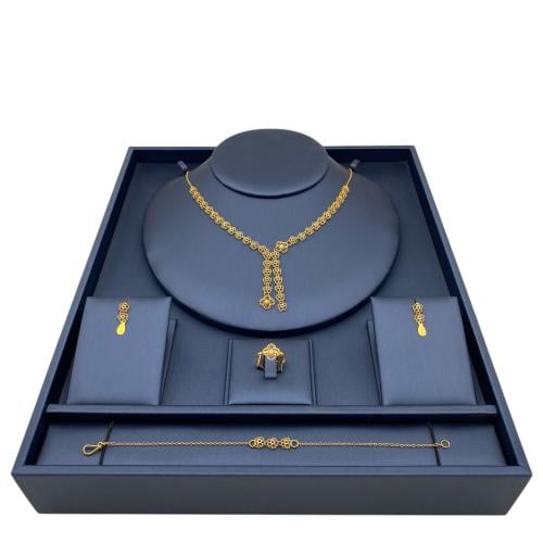 طقم ذهب عيار 21 الوزن 8.90 جرام