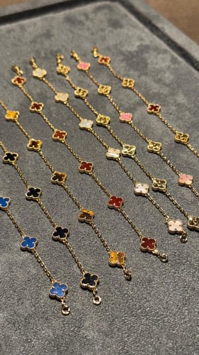 سوار فان كليف سويت | 6 حُلي زخرفيه