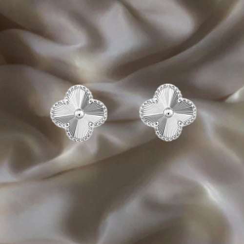 أقراط أذن فينتاج ألامبرا