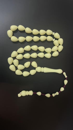 مسبح بكلايت مع طربزونه