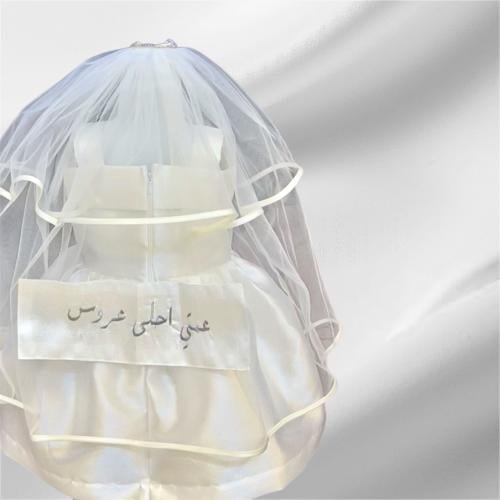 طرحه للمناسبات(طبقتين) بالعباره حسب الطلب