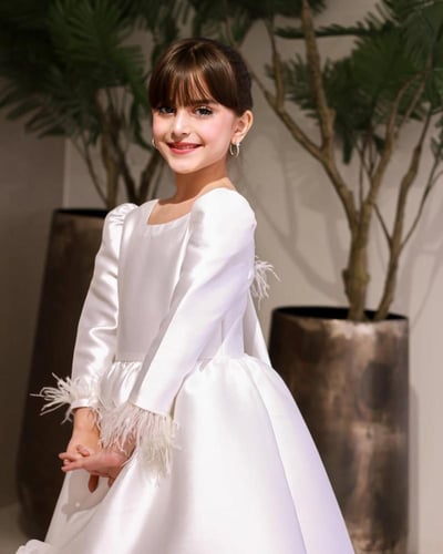 فستان الاميرات _ مع ريش