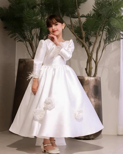 فستان الاميرات _ مع ريش