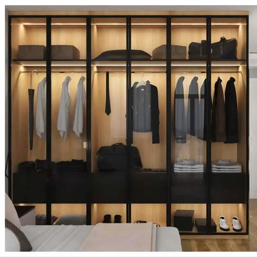 دولاب ملابس زجاجي 2.5*2.5
